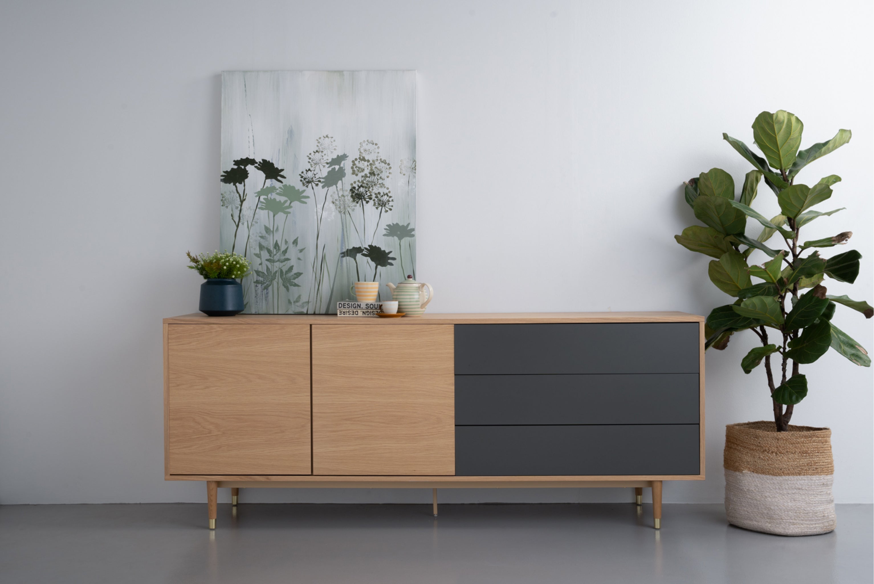 Lumo 2M Oak 5 Doors Sideboard