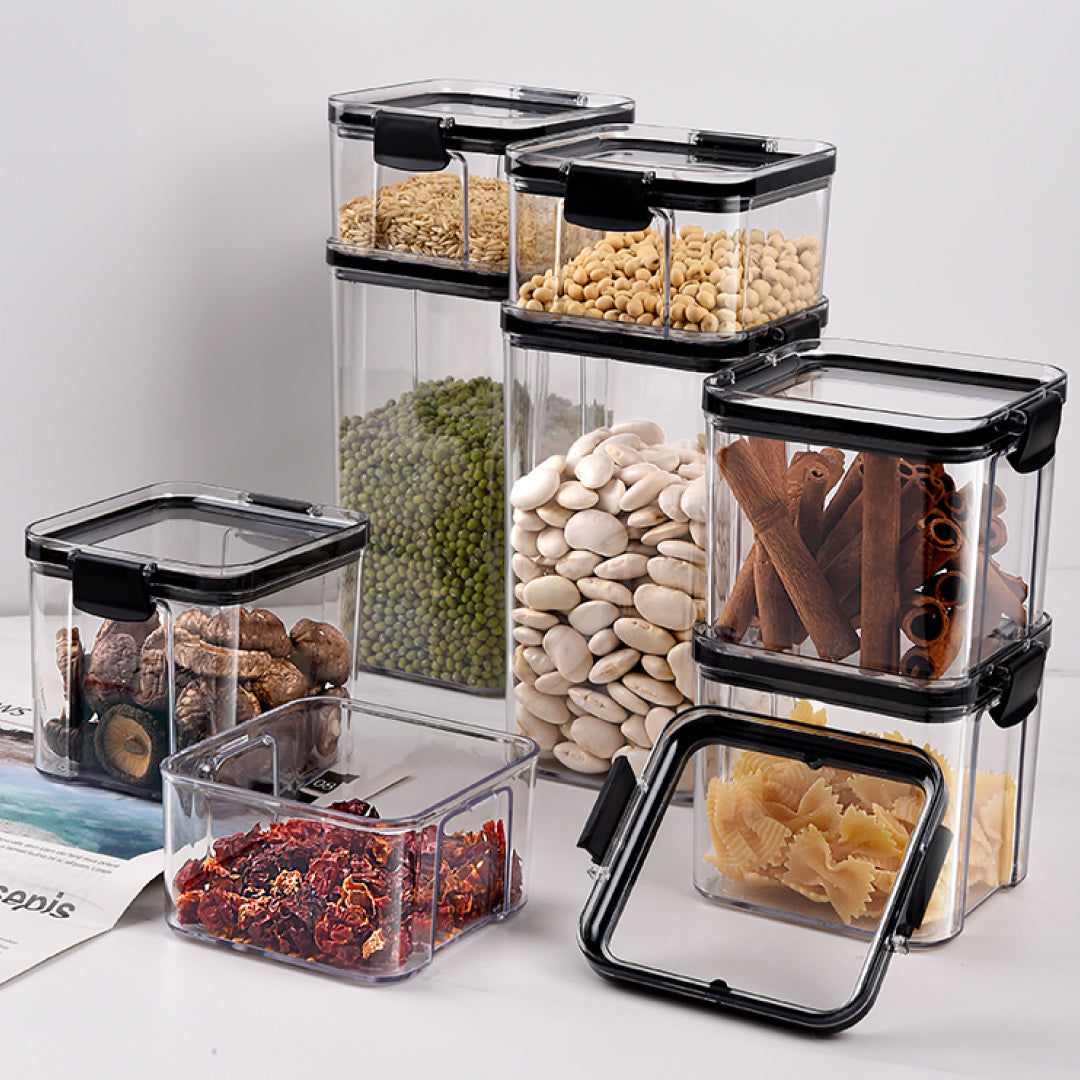 Minimalist Kitchen Organisation Black Container Tupperware Set