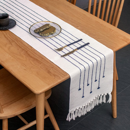 Vale Table Runners